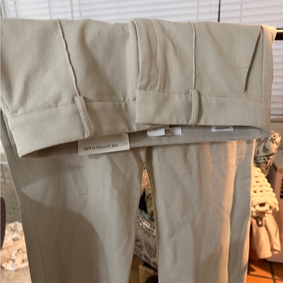 LOFT Cream High-Rise Wide-Leg Pants - Picture 2 of 8